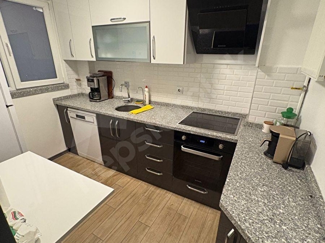 YÜKSEL CADDESİ BAYINDIR 2 SOKAKTA KÖŞEDE BAHÇE KULLANIMLI 2+1 KOMBİLİ - Görsel 17