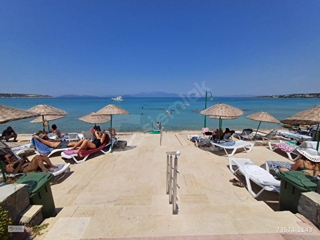Boyalık otel yanı denize sıfır özel plajlı sitede 3+1 tripleks - Görsel 8
