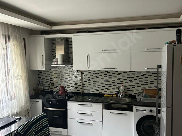 Asansör bölgesinde yeni binada satılık 2+1 bahçe katı daire - Görsel 14