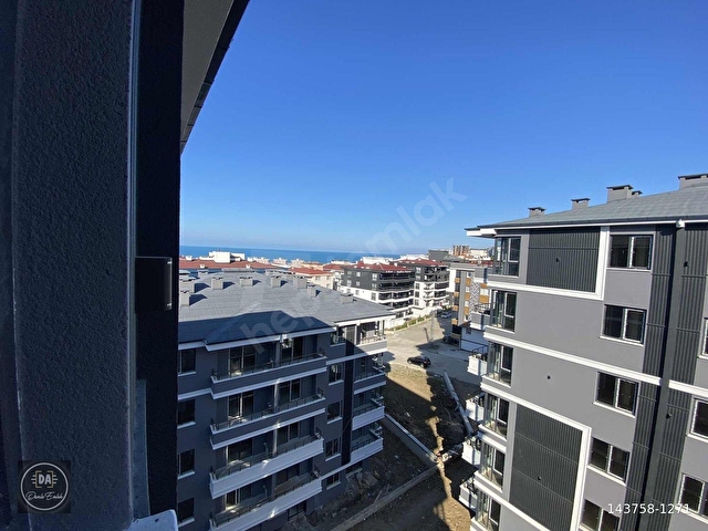 Körfezde Tria Life Sitesinde Satılık Geniş Hollü Lüks 1+1 - Görsel 12
