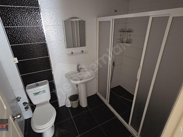 Fahrettin Altayda Komple Kiralık 7 Katlı Bina - Görsel 17