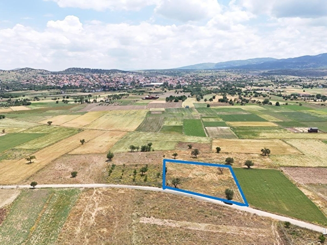 FIRSAT !!!  SALDA GÖLÜNE 2 KM YOL CEPHELİ 1700M2 YATIRIMLIK  TARLA - Görsel 8