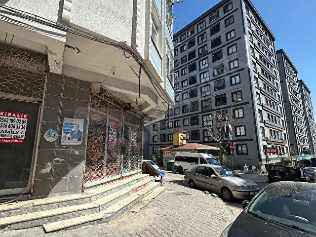 FAMİLY DEN MERKEZİ KONUMDA KİRALIK 250 M² DEPOLU DÜKKAN - Görsel 24