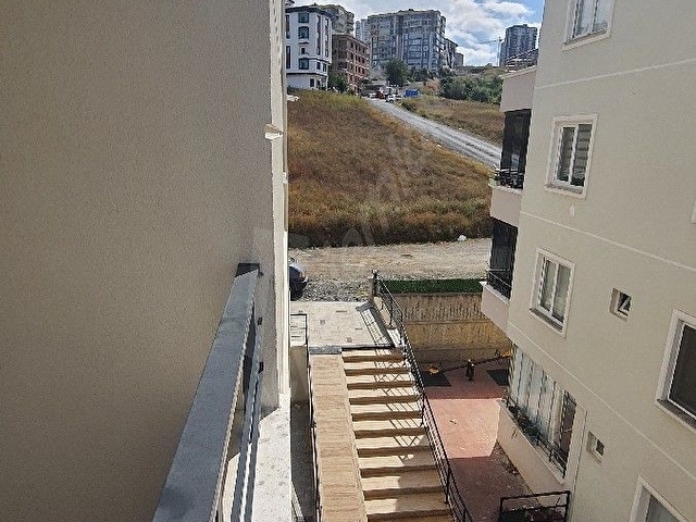 Mevlana mah. Bornova Caddesine Cagaloğluna Tranvaya Usluoğluna yakın Kiralık  1+1 - Görsel 21