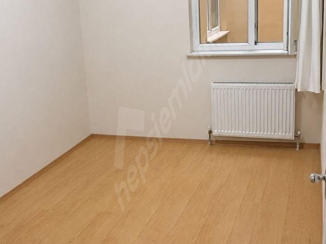 ÇİZGİ EMLAKTAN SAKARYA CAD (SIHHİYE MEYDANI)YAKINI KİRALIK 1+1 - Görsel 2