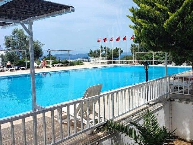 İLANNO.:2026 BODRUM SİMPA TORBA(2-17TEMMUZ)TATİL SİTESİ KİRALIK NARÇİÇEĞİ