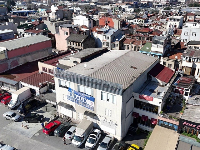 Aksaray Yenikapıda Birçok İşkoluna Uygun Üçkatlı ve Bodrumlu Kiralık Bina - Görsel 2