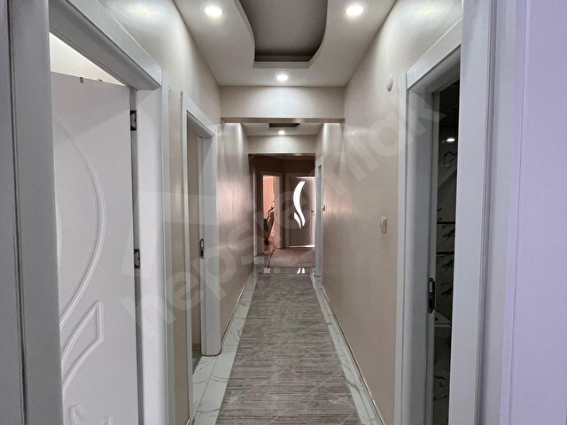 ACİLL SATILIK 4+1 odalı fulll bakımlı cadde üzeri arakat daire - Görsel 6