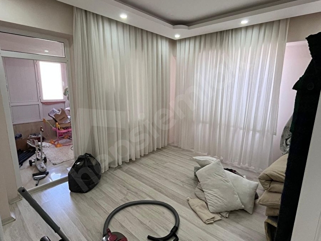 ACİLL SATILIK 4+1 odalı fulll bakımlı cadde üzeri arakat daire - Görsel 10