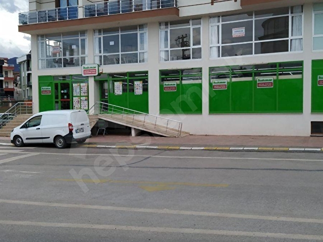 BAŞİSKELE TINAZTEPE DE KİRALIK 200 M2 İŞ YERİ