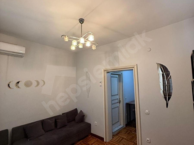 BEYOGLU TOPHANEDE FULL EŞYALI KİRALIK 2+1 DAİRE - Görsel 11