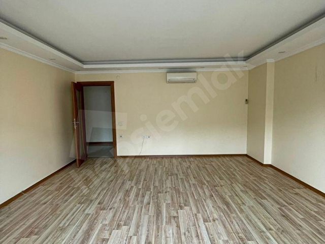 Gülbaba Emlaktan Ulubatlıda 12 Yıllık Binada 4+2 Dubleks Daire - Görsel 17