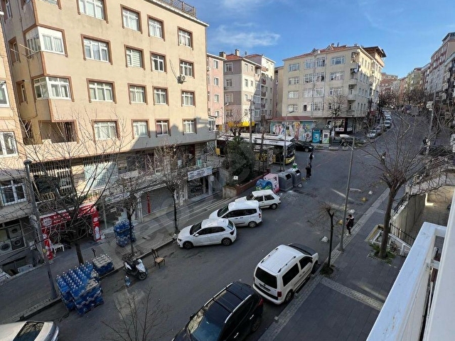 M.KÖY GÜLBAĞ CADDESİ ÜZERİNDE ASANSORLU BALKONLU GENİŞ 2+1 KİRALIK DAİRE 5 TEMMUZDA BOŞALACAK !!! - Görsel 4