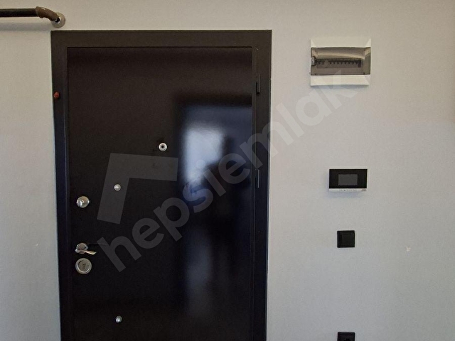 Apolyont Gayrimenkulden Barcelona Cityde deniz manzaralı daire - Görsel 13