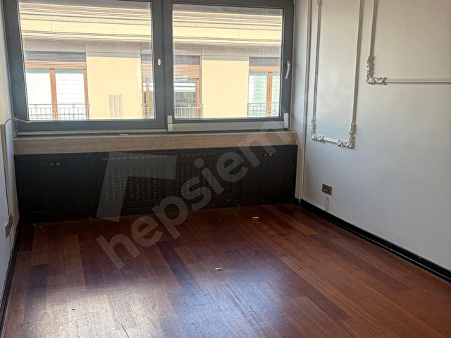 İmajPlusdan Valikonağı Cad.sinde Köşe Konumlu,Manzaralı,Ferah,Bakımlı - Görsel 17