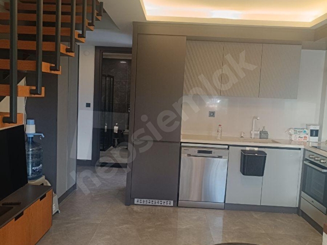 MARİNA BÖLG.DE DENİZ MANZARALI KİRALIK EŞYALI 2+1 DUBLEKS DAİRE - Görsel 2