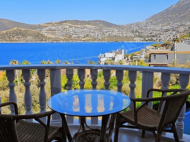 Denize 150 Metre Mesafede İmarlı 4+1 Müstakil Villa - Görsel 23
