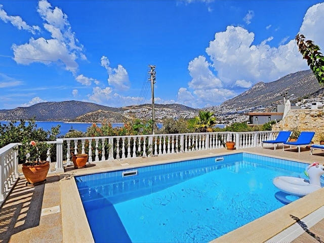 Denize 150 Metre Mesafede İmarlı 4+1 Müstakil Villa - Görsel 6
