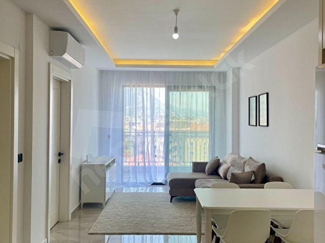 ALANYA CUMHURİYET MAHALLESİNDE SATILIK 2+1 DAİRE  DENİZE 200 METRE DENİZ MANZARALI FULL EŞYALI - Görsel 5