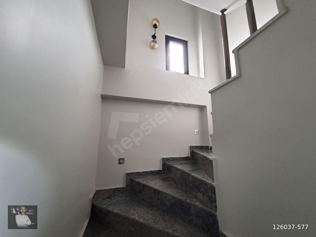 GÖLCÜK ŞEHİTLER MAHALLESİNDE 3+1 DUBLEKS DENİZ MANZARALI DAİRE - Görsel 17