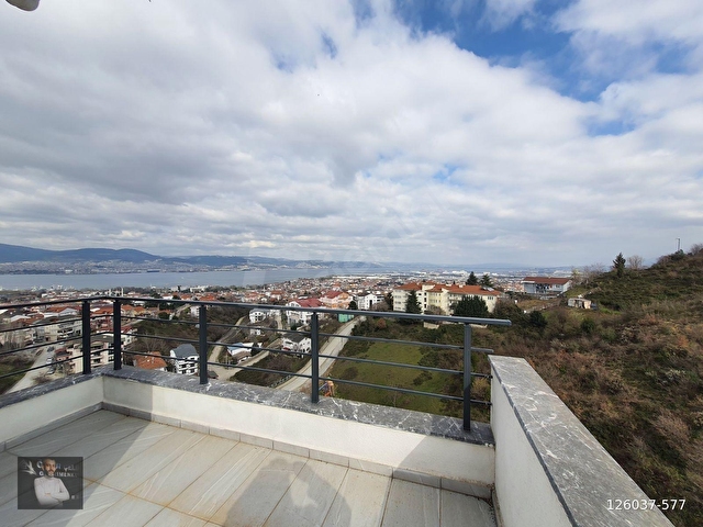 GÖLCÜK ŞEHİTLER MAHALLESİNDE 3+1 DUBLEKS DENİZ MANZARALI DAİRE - Görsel 30