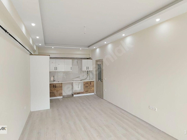 ALTIN EMLAKTAN VİZYON PARK SİTESİNDE 1+1 GENİŞ,BAHÇELİ DAİRE - Görsel 4