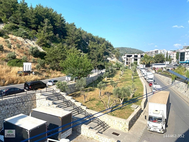 Kuşadası İkiçeşmelikte doğalgazlı masrafsız 2+1 Satılık Daire