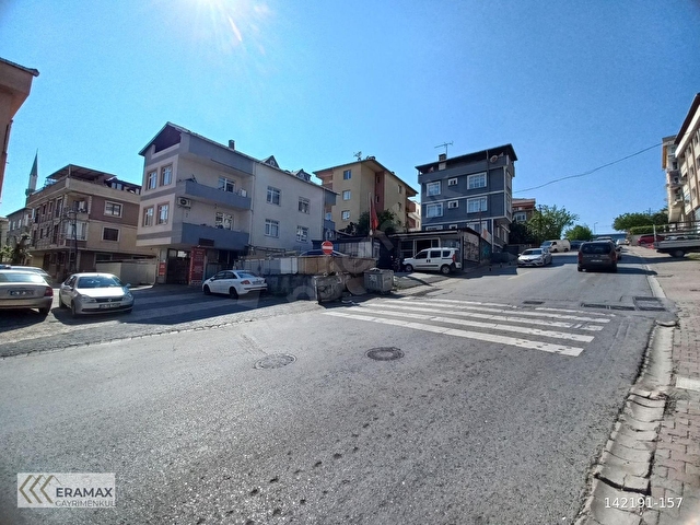 İÇERENKÖY METROSUNA ÇOK YAKIN,GENÇ BİNADA,EBEVEYNLİ,125 M2,3+1