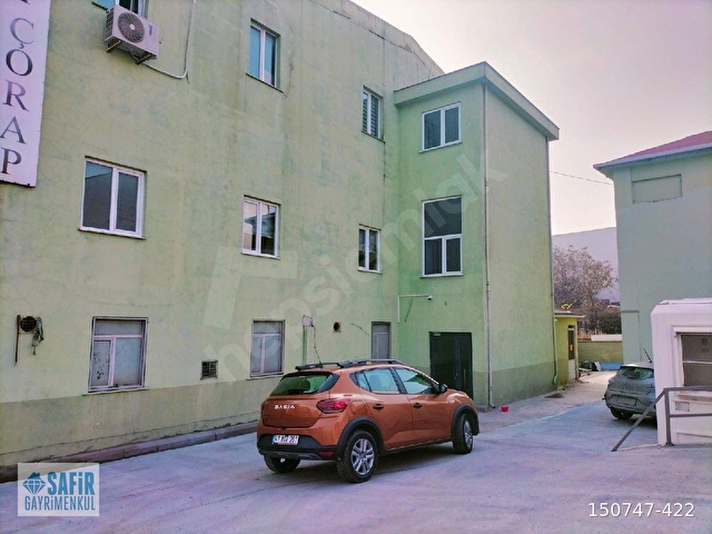 Esenyurt kiralık 2300m2 2 katlı depo imalathane tır girişli - Görsel 5