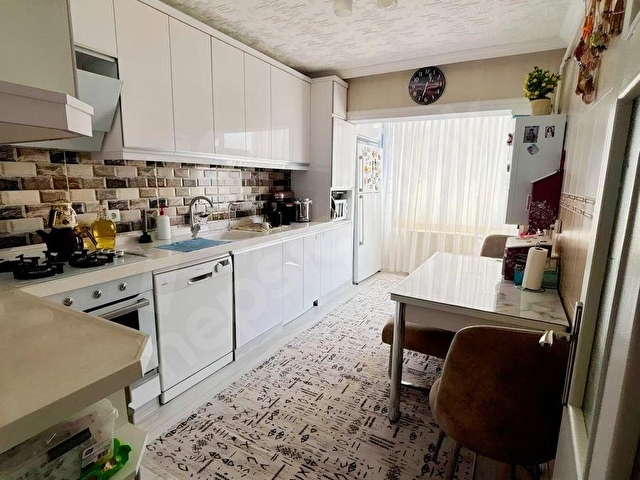 EV GÖRden ELVAN MAH . OKULLAR BÖLGESİNDE 3+1 |120 m2 | KATTA - Görsel 4