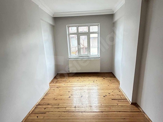 REELDEN TRAMVAY ALTINDA ANAYOLA 3.BİNA KİRALIK 3+1 DAİRE - Görsel 15