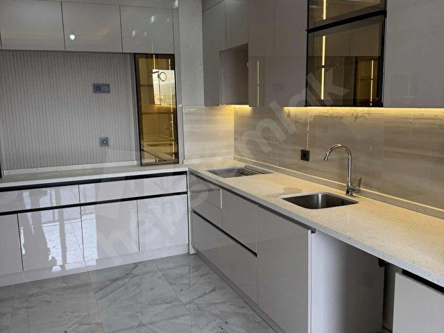 Y.BEYAZIT MAH. 3+1 LÜX YAPIM 120m² E.BANYOLU KİLERLİ EŞSİZ DAİRE - Görsel 18