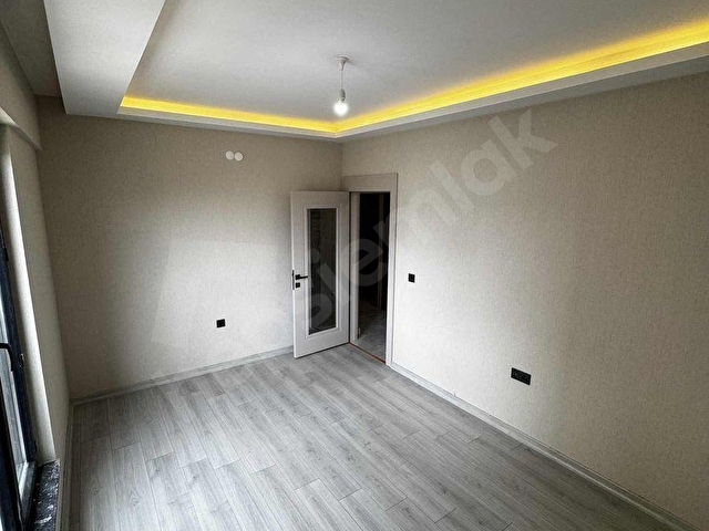 Y.BEYAZIT MAH. 3+1 LÜX YAPIM 120m² E.BANYOLU KİLERLİ EŞSİZ DAİRE - Görsel 12