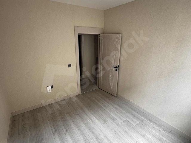 Y.BEYAZIT MAH. 3+1 LÜX YAPIM 120m² E.BANYOLU KİLERLİ EŞSİZ DAİRE - Görsel 15