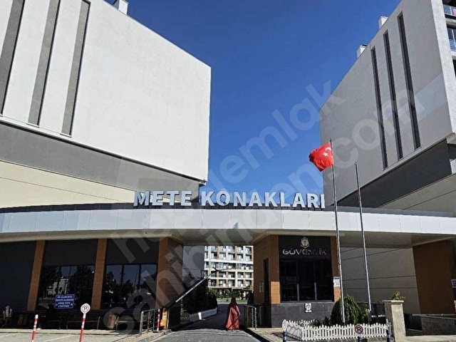 NİKOMEDİADAN METE KONAKLARINDA ULTRA LÜKS 4+1 ARAKAT DAİRE