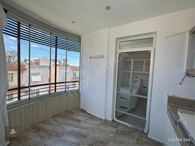 GÜZELYURT MAHALLESİ PİLADAN SİTESİ SATILIK 2+1 DAİRE - Görsel 2