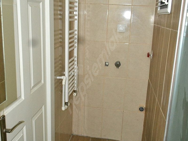 KARŞIYAKA GİRNE BULVARI YAKINI TADİLATLI BAHÇELİ SATILIK DAİRE - Görsel 24