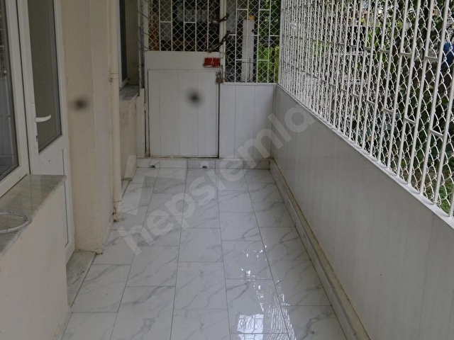 KARŞIYAKA GİRNE BULVARI YAKINI TADİLATLI BAHÇELİ SATILIK DAİRE - Görsel 29