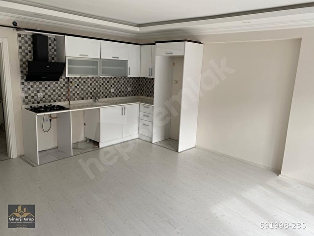 SİNER GAYRİMENKUL - MAHMUTBEYDE SATILIK 1 + 1 DAİRE - Görsel 3