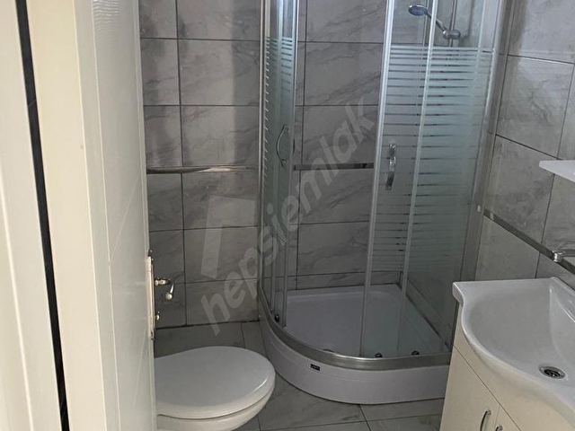 SİNER GAYRİMENKUL - MAHMUTBEYDE SATILIK 1 + 1 DAİRE - Görsel 10