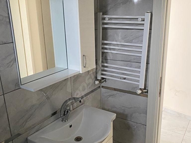 SİNER GAYRİMENKUL - MAHMUTBEYDE SATILIK 1 + 1 DAİRE - Görsel 11
