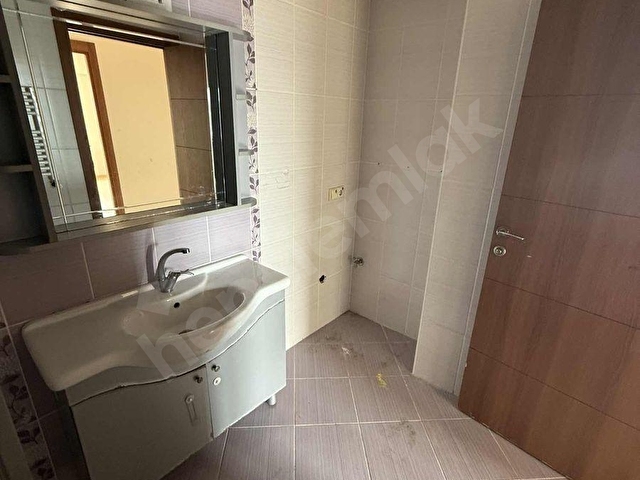 SANCAKTEPEDE GÜVENLİKLİ OTOPARKLI 3+1 YÜKSEK KAT KİRALIK DAİRE - Görsel 28