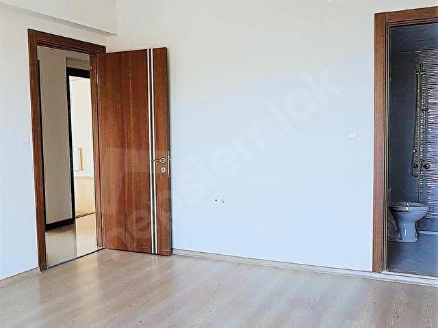 Egekent 2de Merkezi Lokasyonda 3+1 Kiralık Daire - Görsel 7