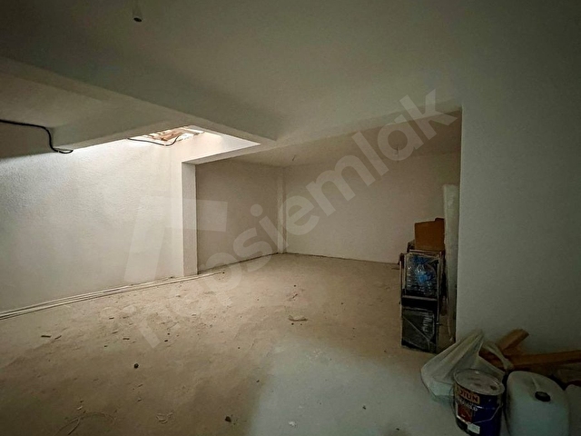 ÇEKMEKÖY MEHMET AKİFTE CADDE ÜZERİ 160 m² SIFIR KİRALIK DÜKKAN! METROYA YAKIN FIRSAT! - Görsel 15