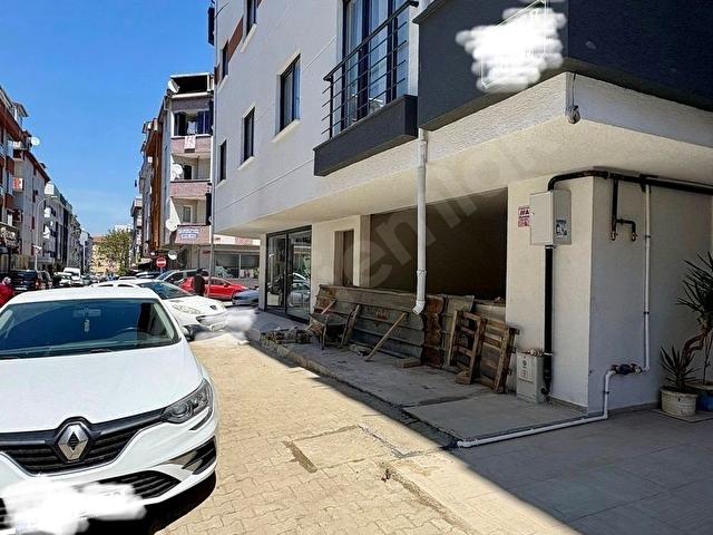 ÇEKMEKÖY MEHMET AKİFTE CADDE ÜZERİ 160 m² SIFIR KİRALIK DÜKKAN! METROYA YAKIN FIRSAT! - Görsel 13