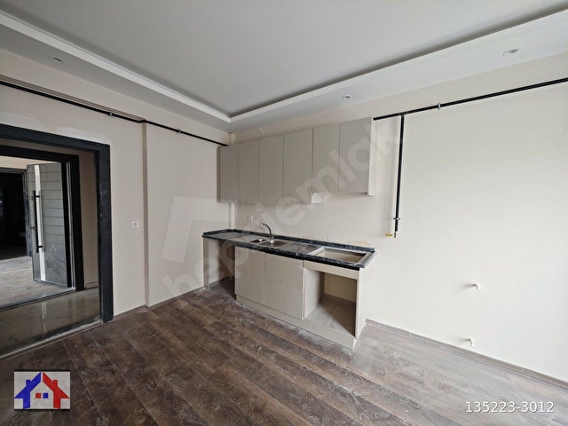 GÜLTEPEDE MİGROS CİVARINDA LÜKS İŞÇİLİKLİ SATILIK 1+1 DAİRE!!! - Görsel 6