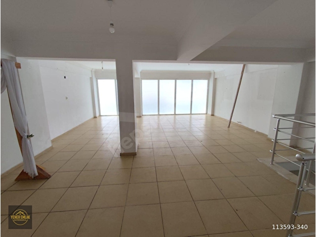 MURADİYE MERKEZİ LOKASYONDA 160 M2 BATARLI KİRALIK DÜKKAN - Görsel 7
