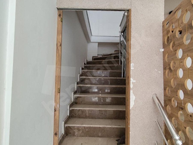 MURADİYE MERKEZİ LOKASYONDA 160 M2 BATARLI KİRALIK DÜKKAN - Görsel 16