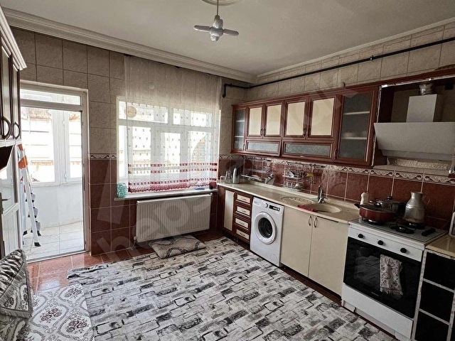 VAN İPEKYOLU BAHÇIVAN MAHALLESİNDE SATILIK GENİŞ 4+1 DAİRE - Görsel 11