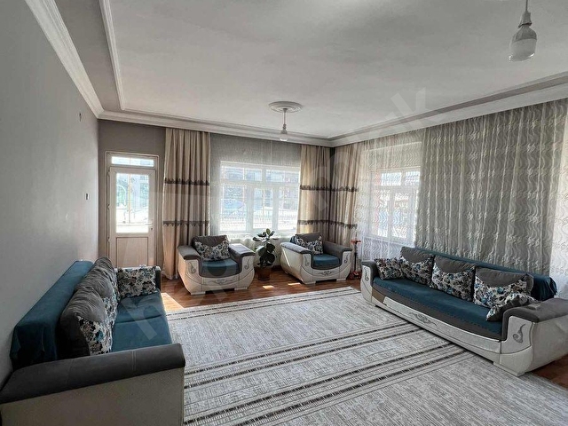 VAN İPEKYOLU BAHÇIVAN MAHALLESİNDE SATILIK GENİŞ 4+1 DAİRE - Görsel 21